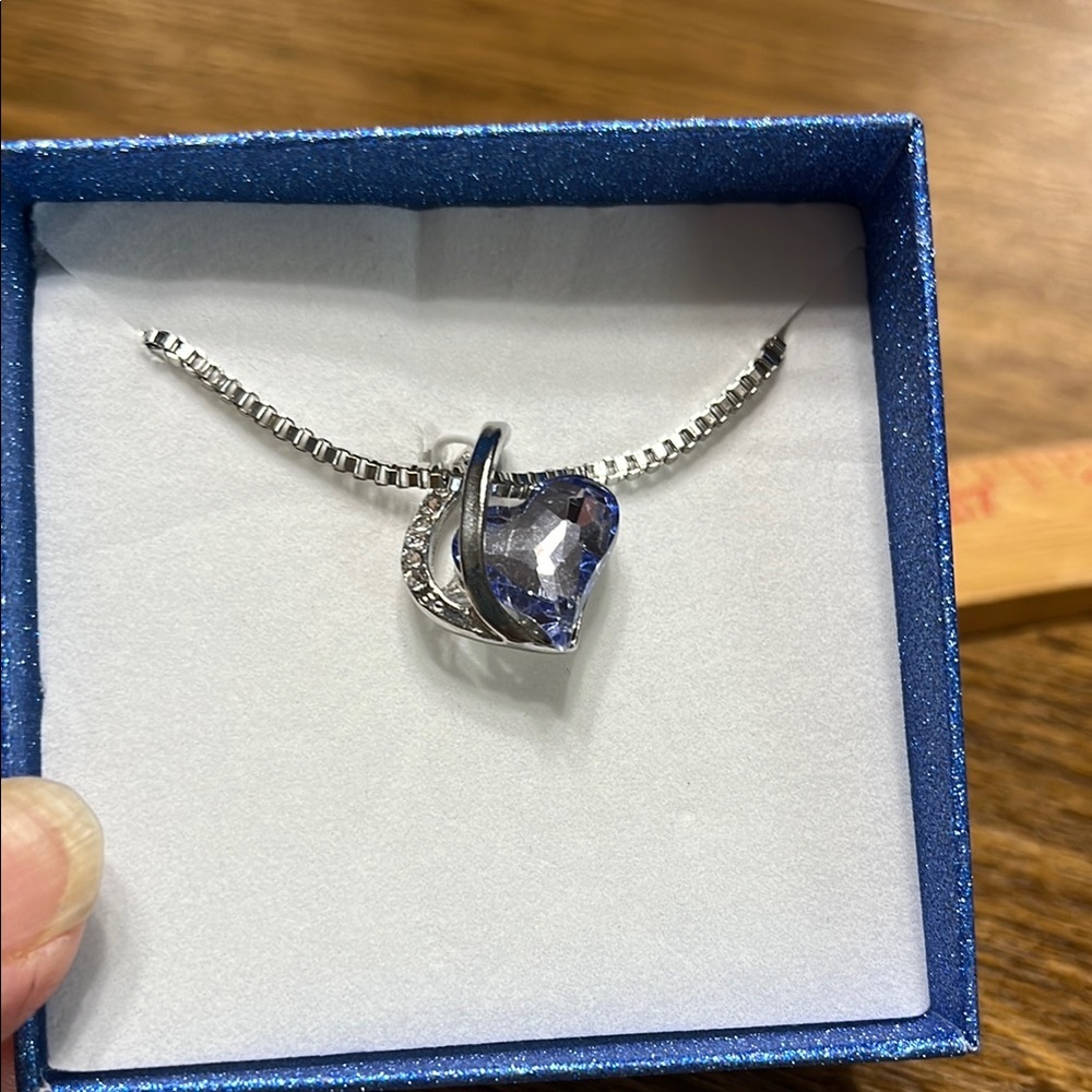 Elegant Silver Heart Pendant Necklace